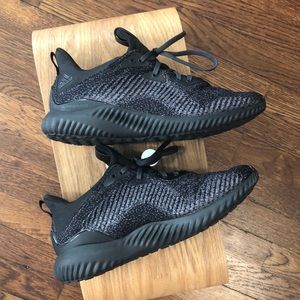 Adidas Alphabounce Size 7, Black/Carbon, NWOT